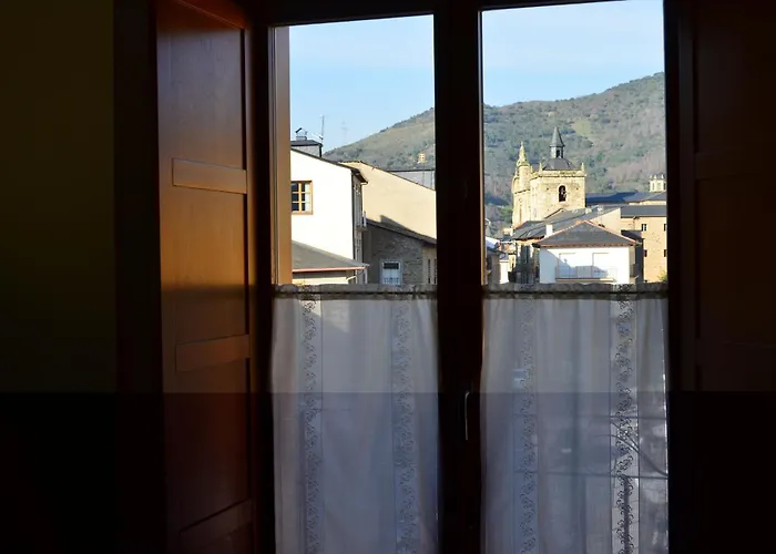 Отель Plaza Mayor