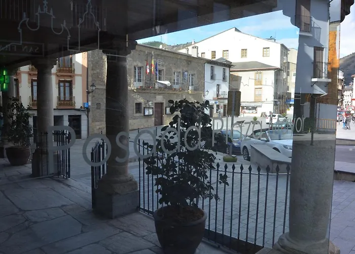 Отель Plaza Mayor 3*